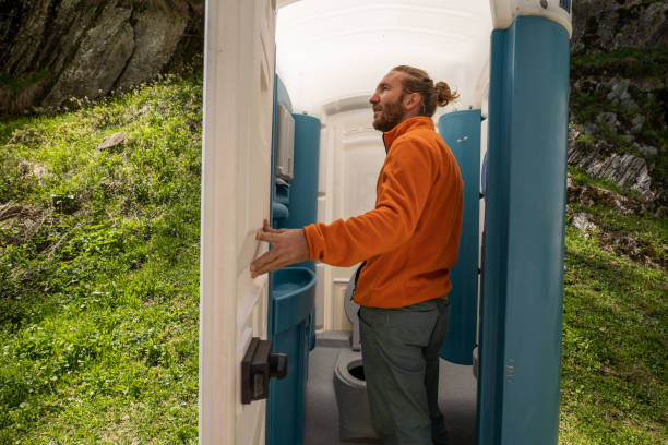 Best Portable restroom trailer rental  in Reno, TX